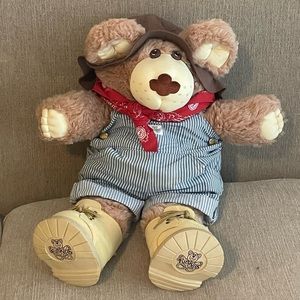 Vintage 1980’s Furskin bear by Xavier Roberts. EUC!
